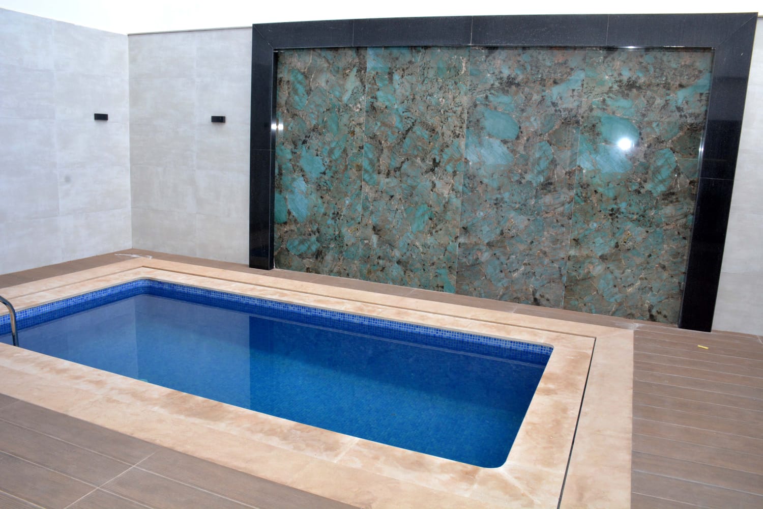 WhatsApp Image 2025-12-16 at 14.13.19