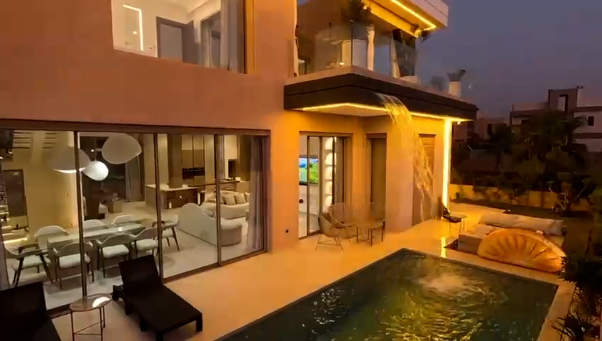 WhatsApp Video 2025-12-25 at 13.24.06.00_00_42_05.Still018